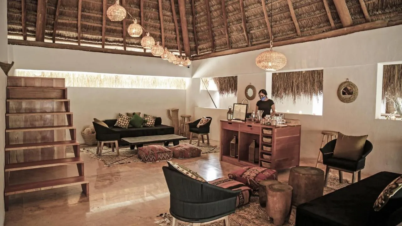 Hotel Casa Hormiga Bacalar 5*,